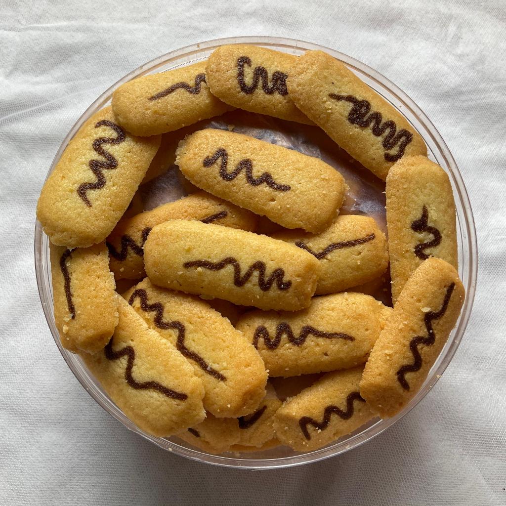 

Lidah Kucing / Kue Kering / Kue Lebaran / Lidah Kucing Manis