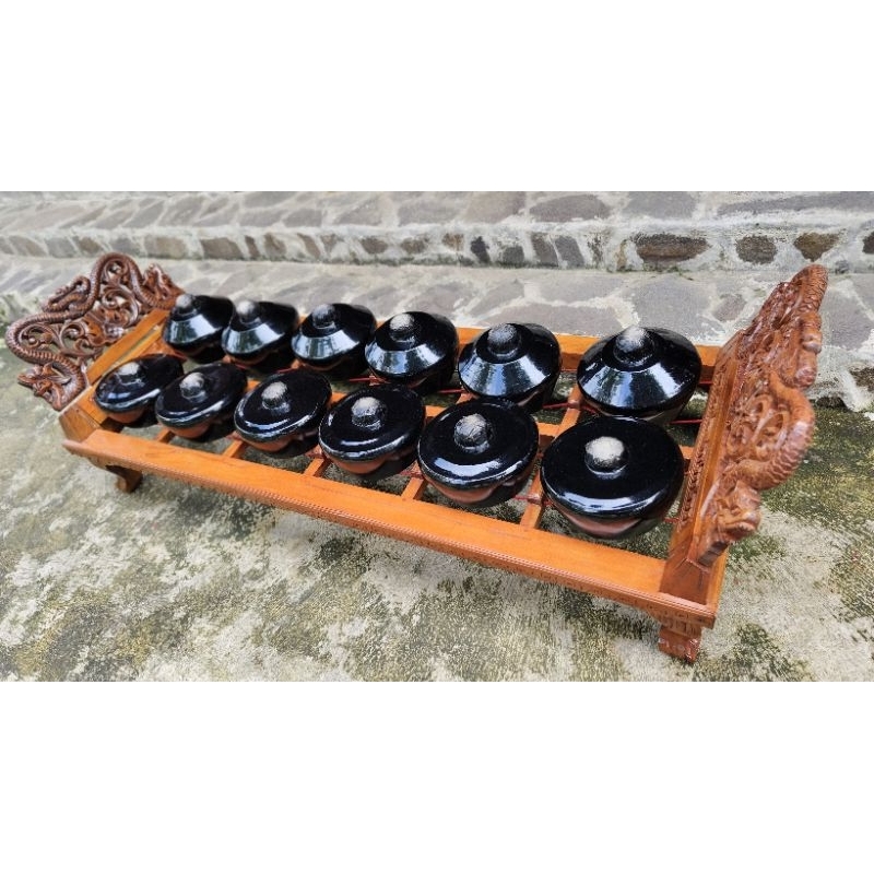 Bonang Barung Slendro