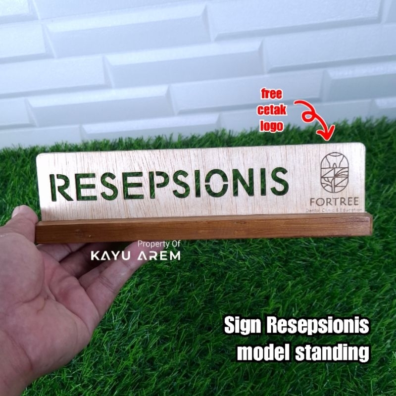 Sign Resepsionis Kayu Model Standing / Papan Tanda cafe resto free cetak logo