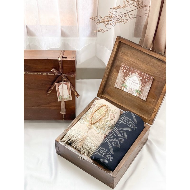 

SAJDA - Kenang&Co Hampers Lebaran / Parsel Lebaran/ Hampers Idul Fitri / Parcel Idul Fitri / Kue Ramadhan / Kue Lebaran