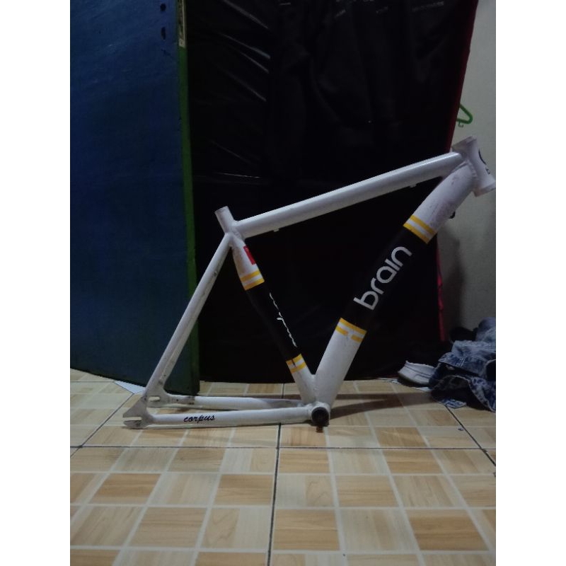 frame fixie brain corpuz