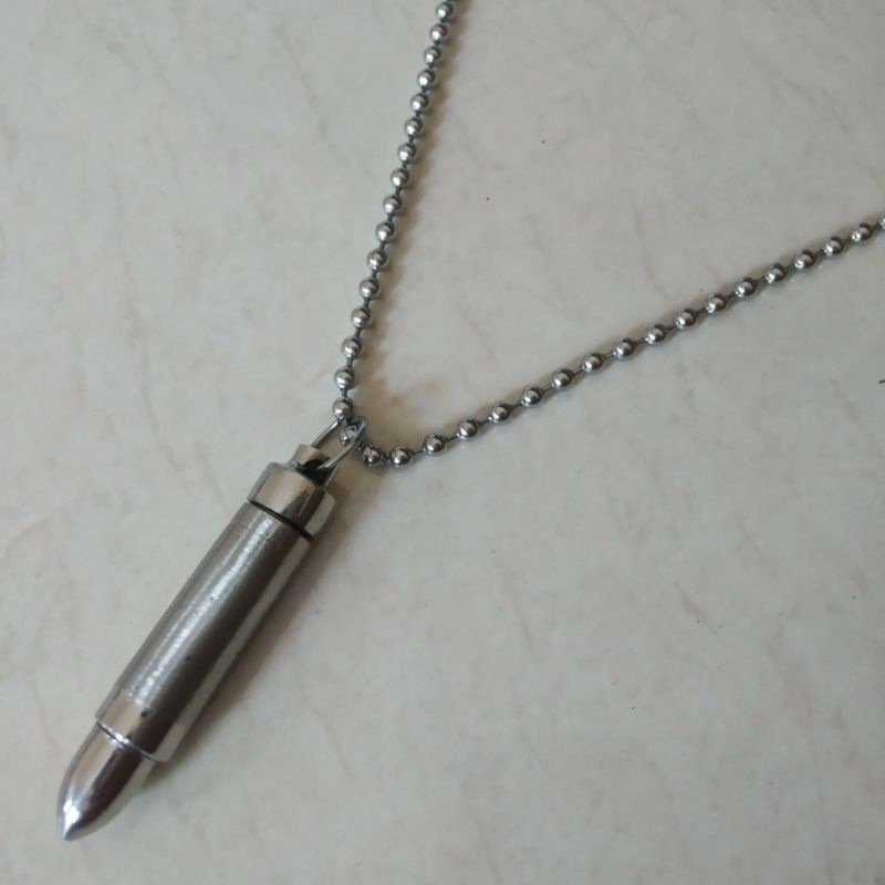 Kalung Titanium Liontin Peluru Tabung Bisa Buka Tutup Silver