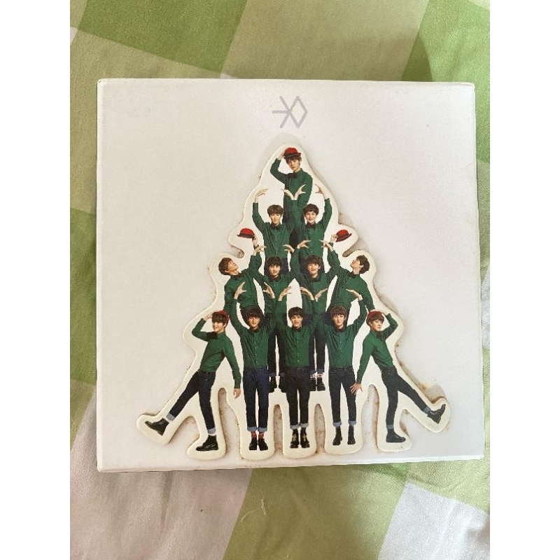 Album EXO Miracle in December