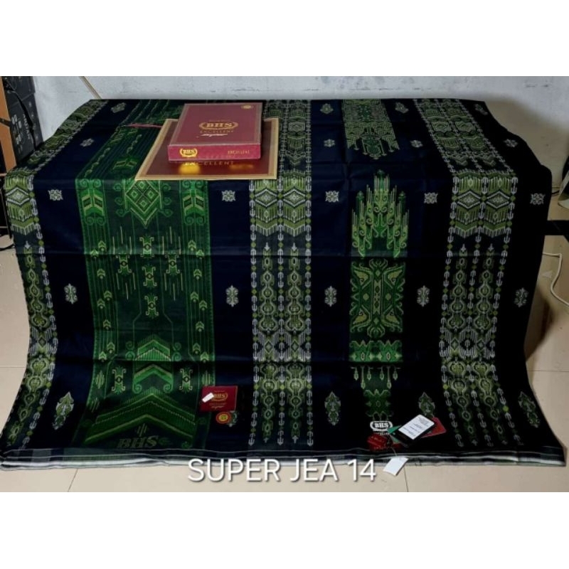 sarung bhs exelent motif  terbaru seri gold