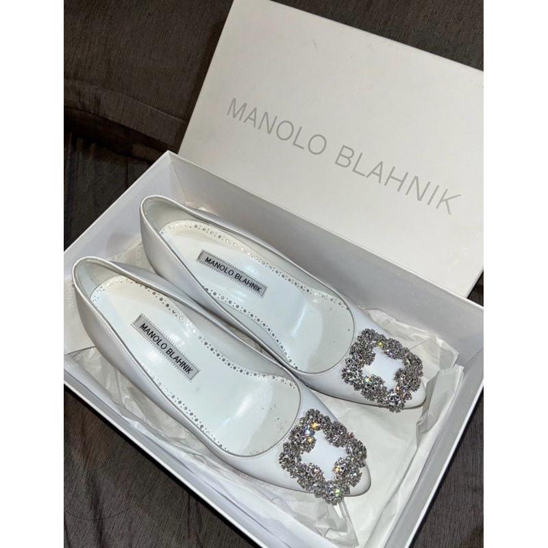 Preloved Original 100% - Manolo Blahnik CLC Crystal Buckle White - size 36.5 - 7cm heels - Insole 23