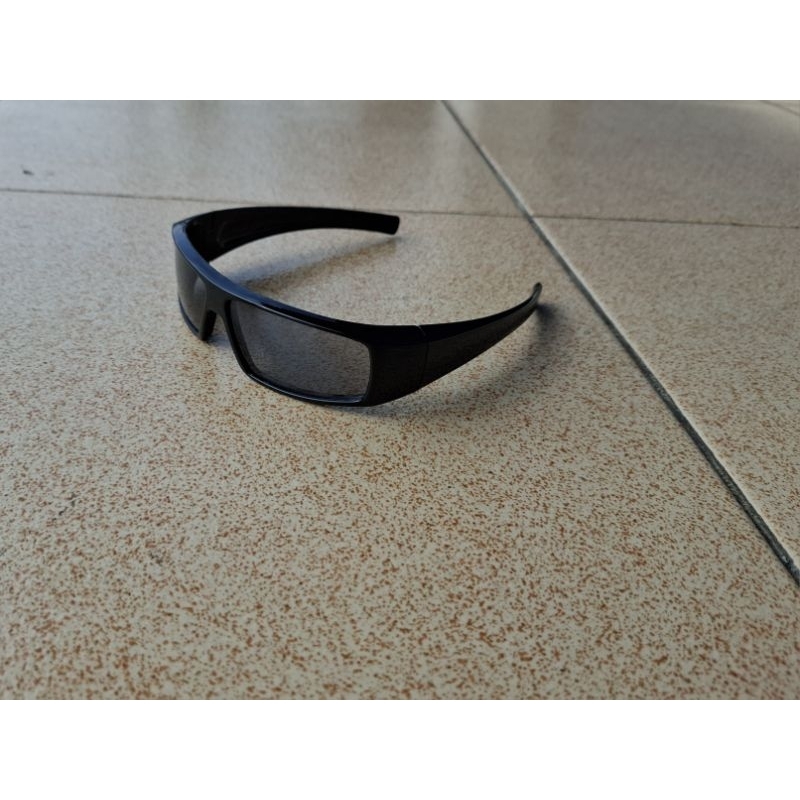 kacamata hitam pria ,kacamata hitam frame tebal,kacamata sport,kacamata sepeda