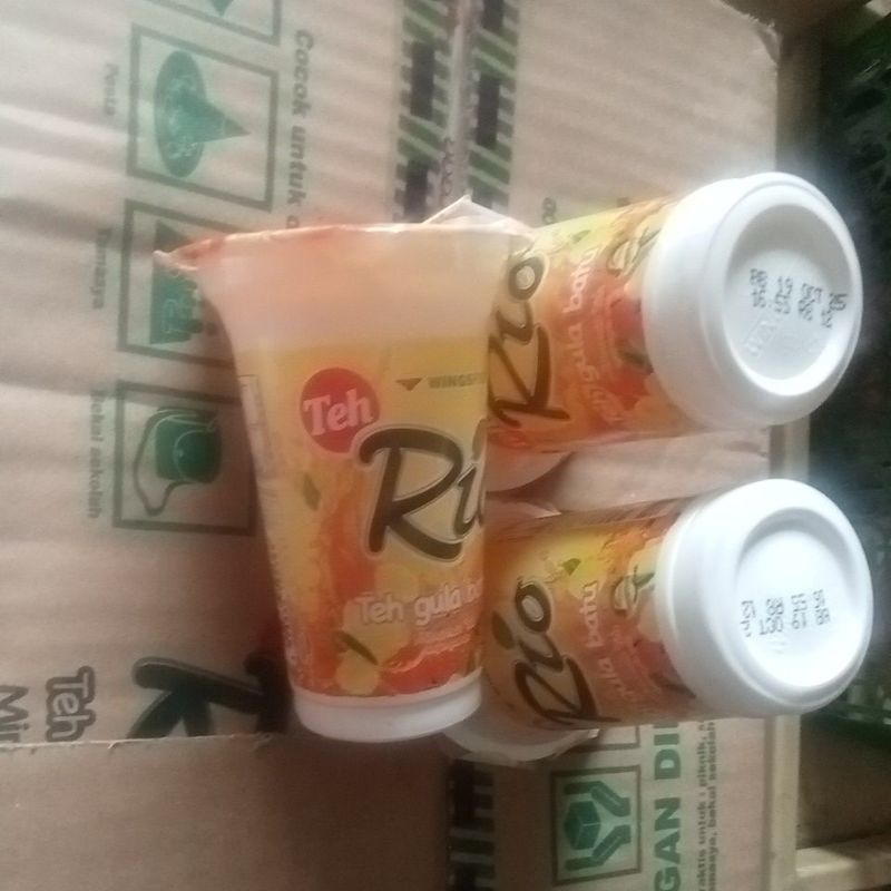 

minuman teh Rio (10 gelas)