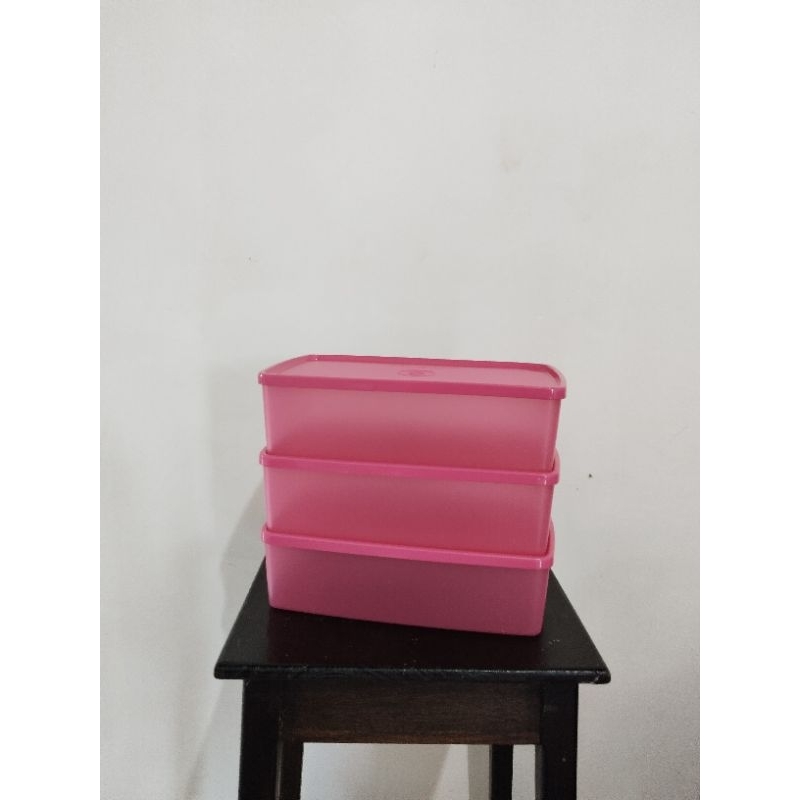 Tupperware pak n store 1.5 liter tempat penyimpanan