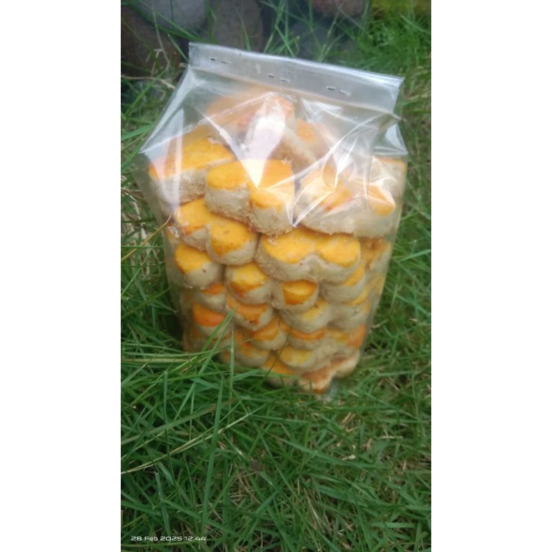 

Kue Lebaran Kue Kacang Kue kacang isi 500 gr