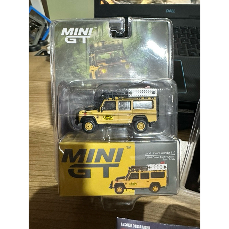 Mini GT Land Rover Defender 110 -Team Turkiye Camel trophy