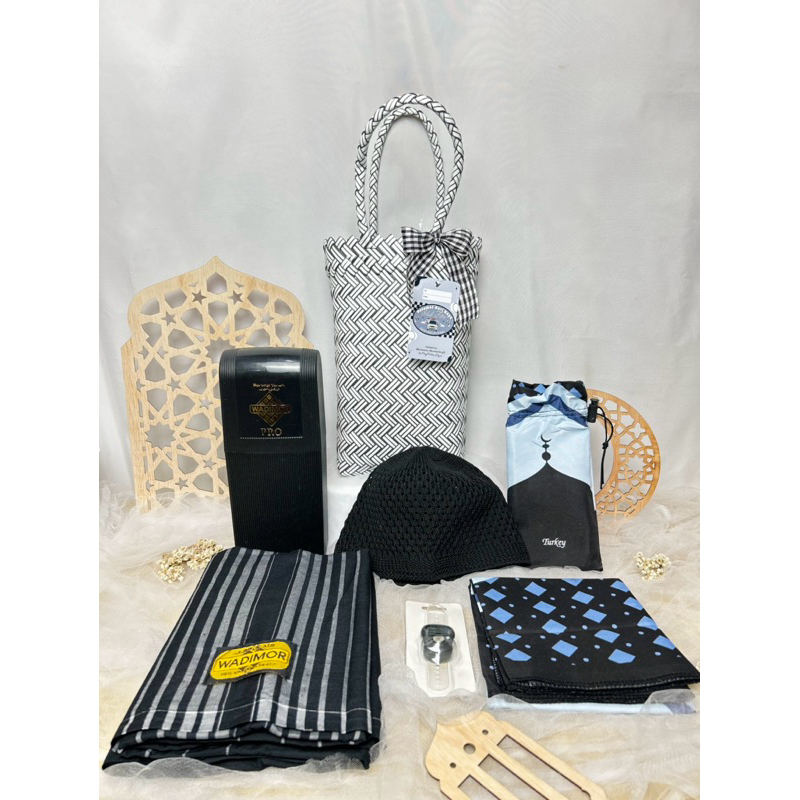 

Hampers Lebaran 2025 / Hampers Idul Fitri 2025 / Eid Hampers Murah / Hampers Sarung Paket Ibadah