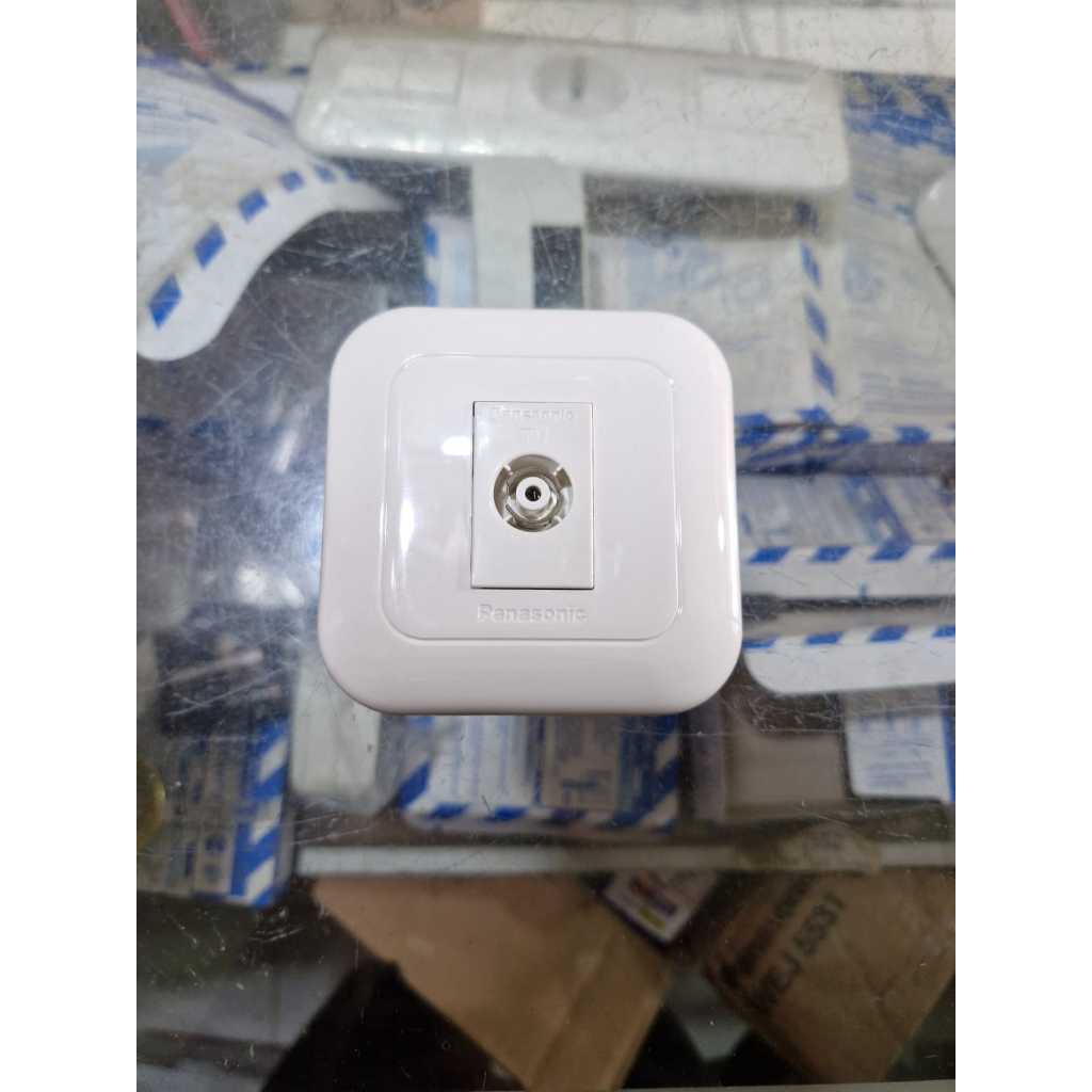 Panasonic Saklar Tunggal Antena Plat 1 / Panasonic Saklar Tunggal Antena Plat 1