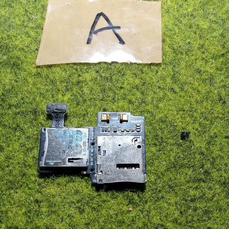 fleksibel conektor SIM dan memori Samsung S4 versi Korea original