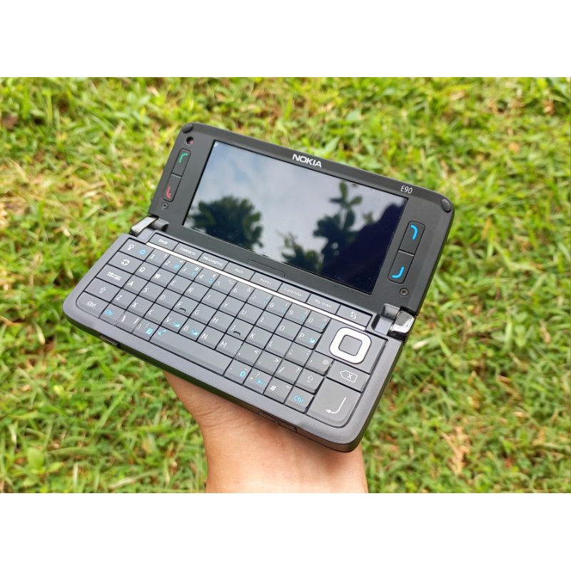 Nokia E90 Communicator Normal