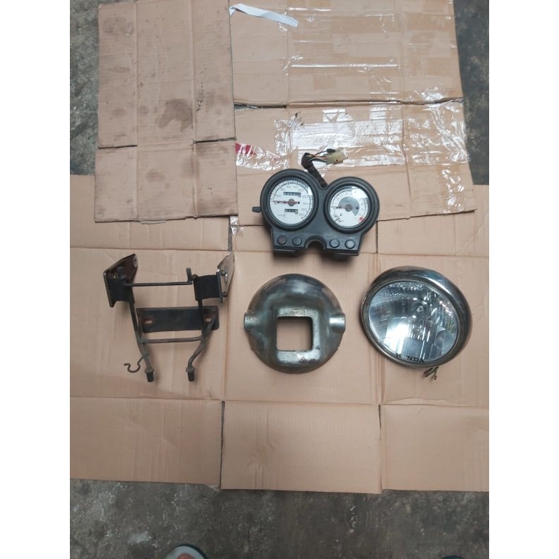 Lampu set depan tiger lama ori copotan 2005