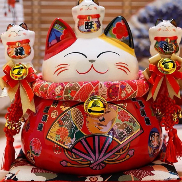 PATUNG DEKORASI CELENGAN MANEKI NEKO/PAJANGAN/PATUNG/ LUCKY CAT /MANEKI NEKO