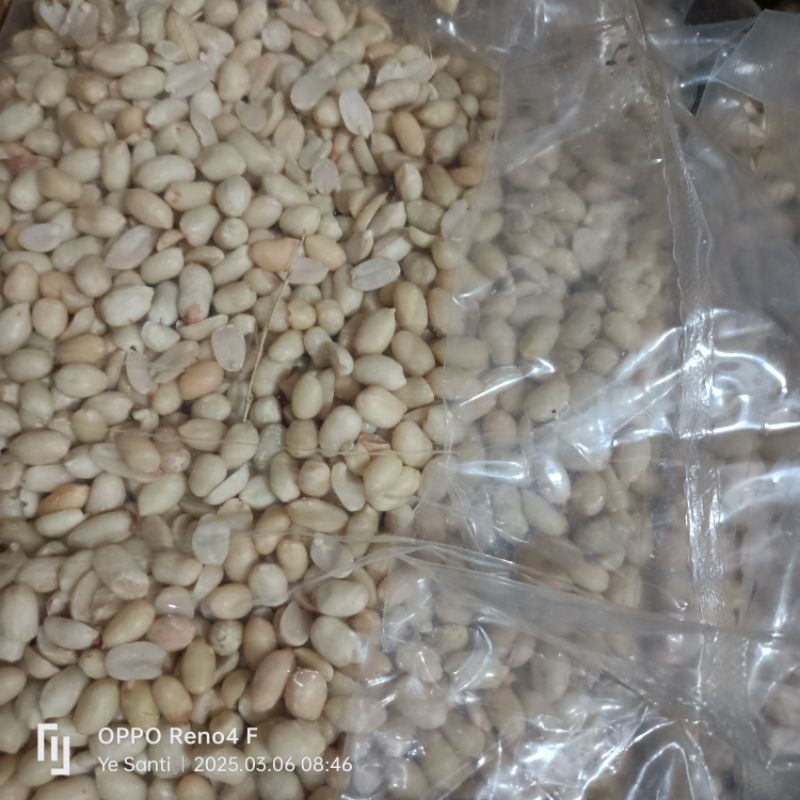 

Kacang Tanah Kupas 500gr