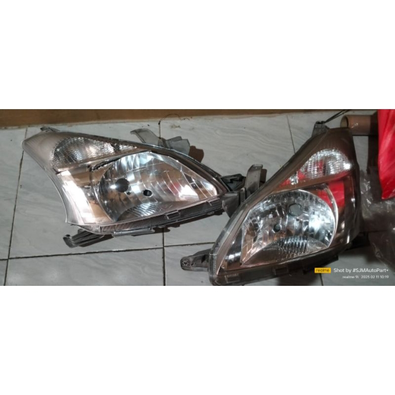 headlamp avanza 2012-2013 sepasang