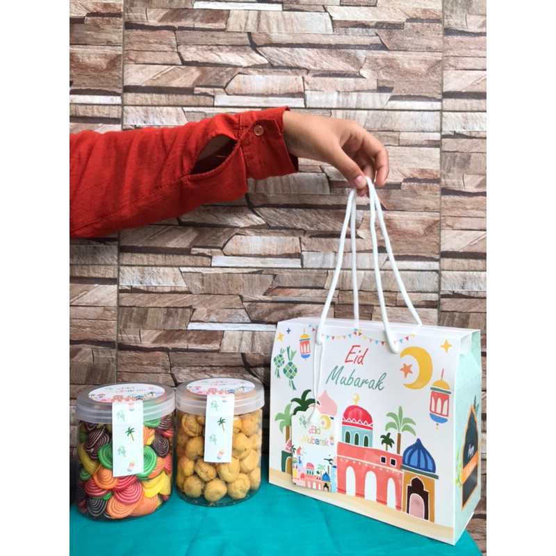

Hampers Lebaran murah tasik free box toples 600ml(2) hangtag