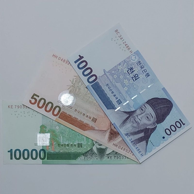 Souvenir Satu Set Paket Lengkap Korea Selatan 1000 5000 Dan 10000 Won