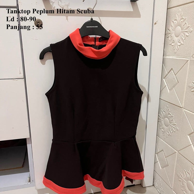 [PRELOVED] Tanktop Hitam Peplum Scuba