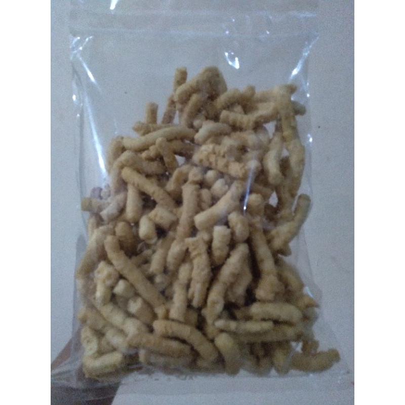 

KUE ULAT KEJU ASIN GURIH/CEMILAN ASIN 250GR