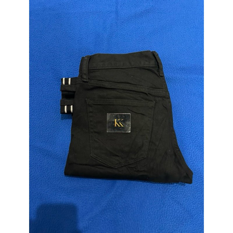 Uniqlo Black Selvedge Jeans