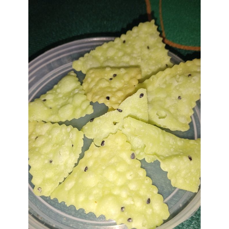 

keripik bawang pandan jinten hitam