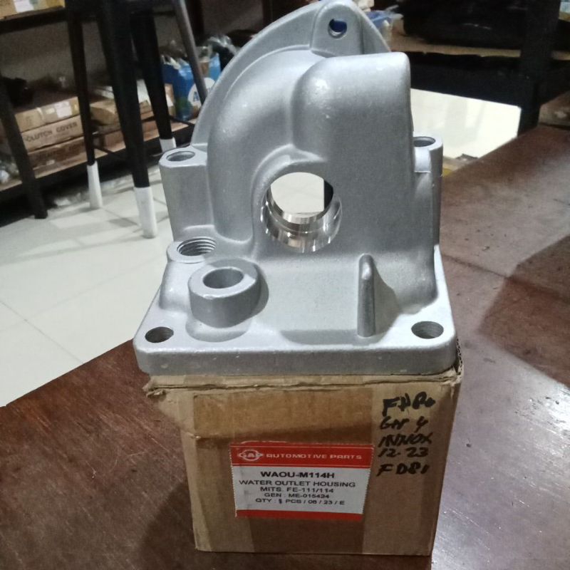 WATER OUTLET HOUSING PS 100 ME015424
