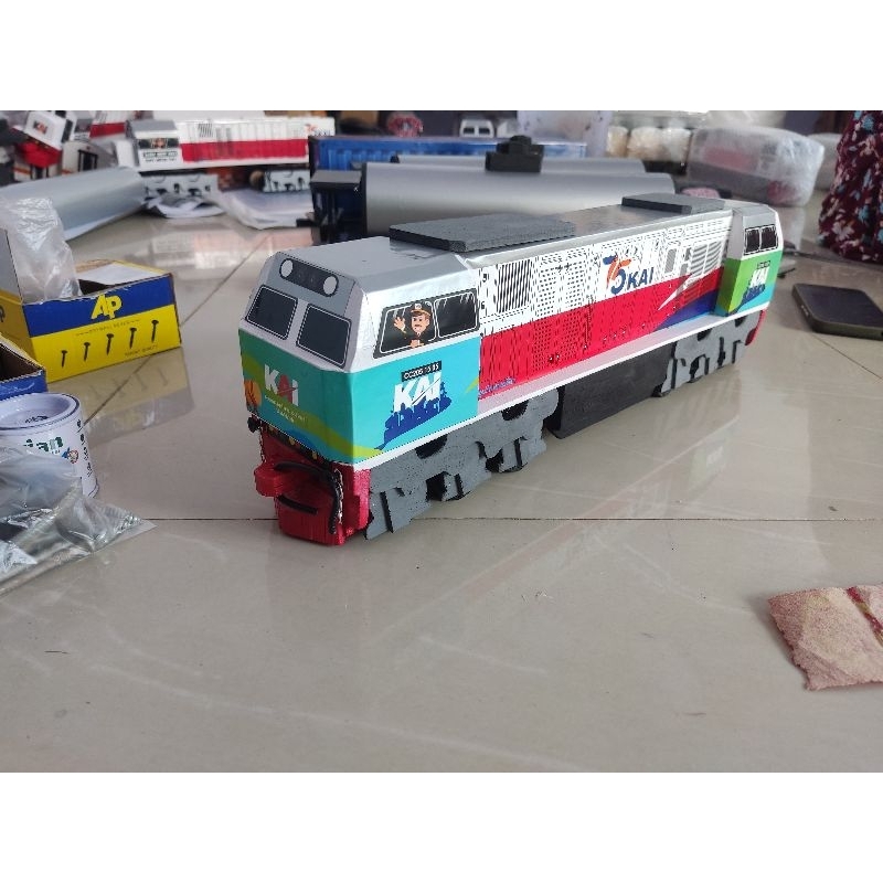miniatur kereta api kayu cc206 edisi lebaran