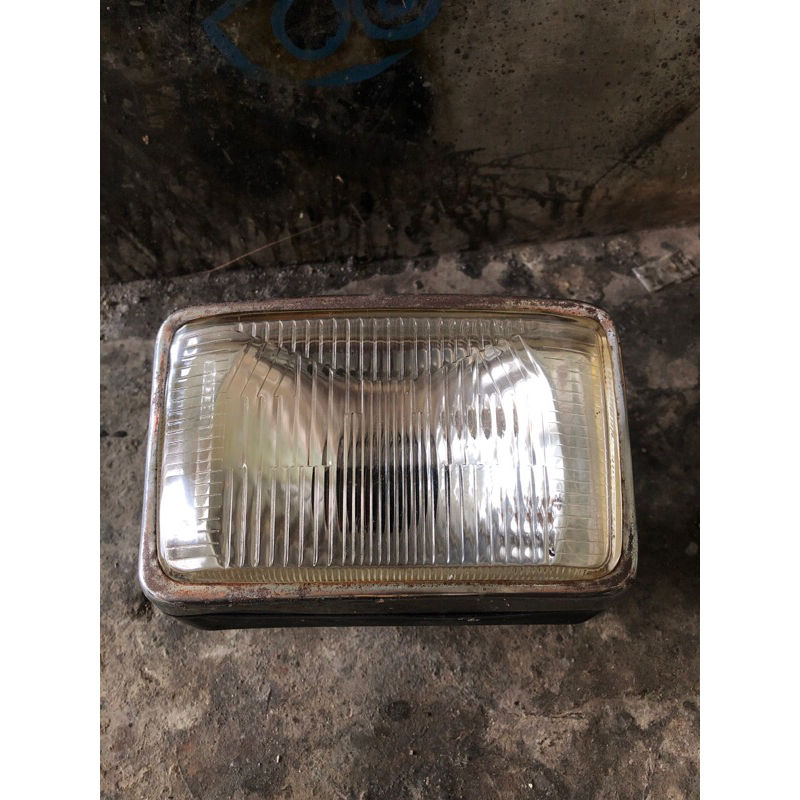 batok lampu Honda win100