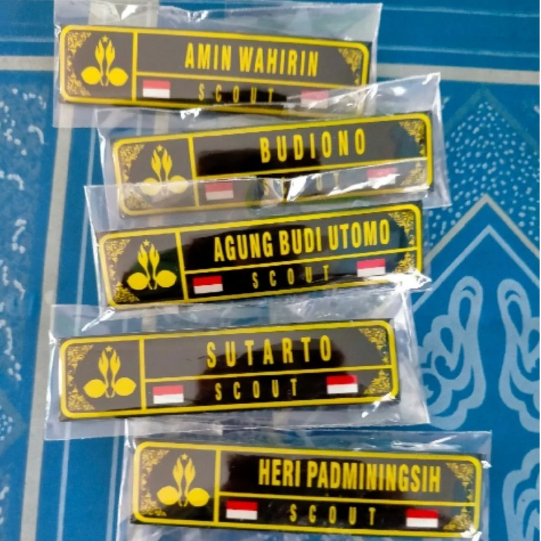 

PAPAN NAMA EDISI PRAMUKA (Name Tag Tema Pramuka)