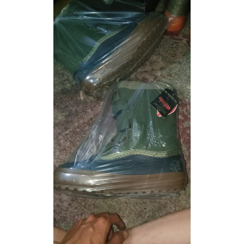 vans boot standar mte black green gum