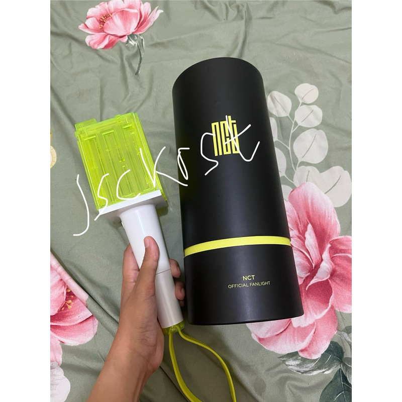 [Preloved] OFFICIAL LIGHTSTICK NCT Ver 1