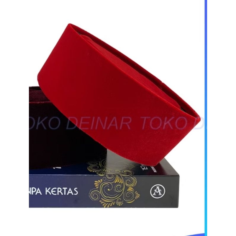 , Songkok, kopiah, peci warna merah marun