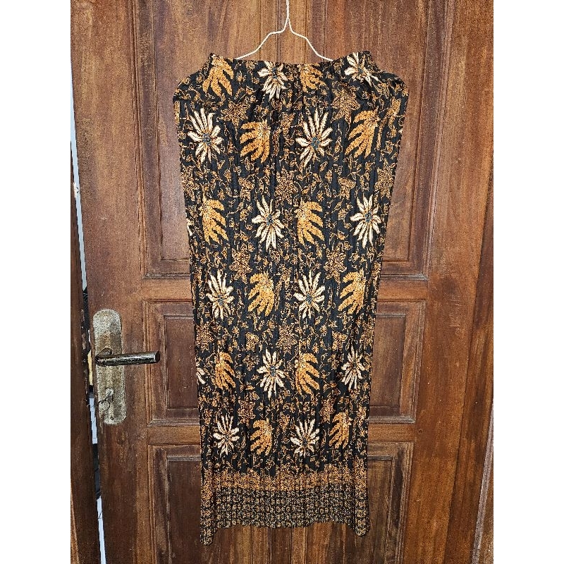 (PRELOVED) Rok Plisket Batik