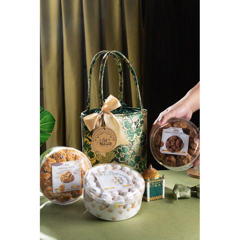 

HAMPERS PREMIUM LEBARAN / COOKIES / RAYA 101