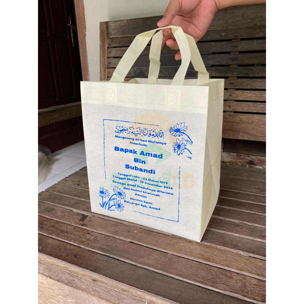 

GOODIE BAG FREE CUSTOM KEMATIAN HAUL BEBAS DESAIN TAS SPOUNDBOUND BUNGKUS BERKAT TAHLILAN