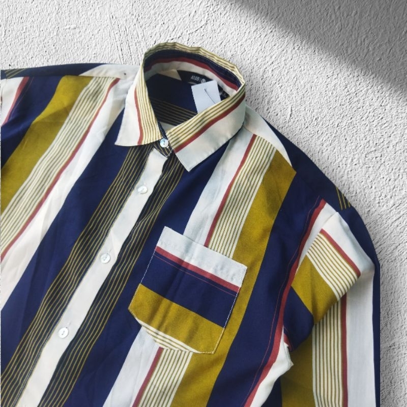 vintage Pattern Shirt / kemeja vintage / kemeja second