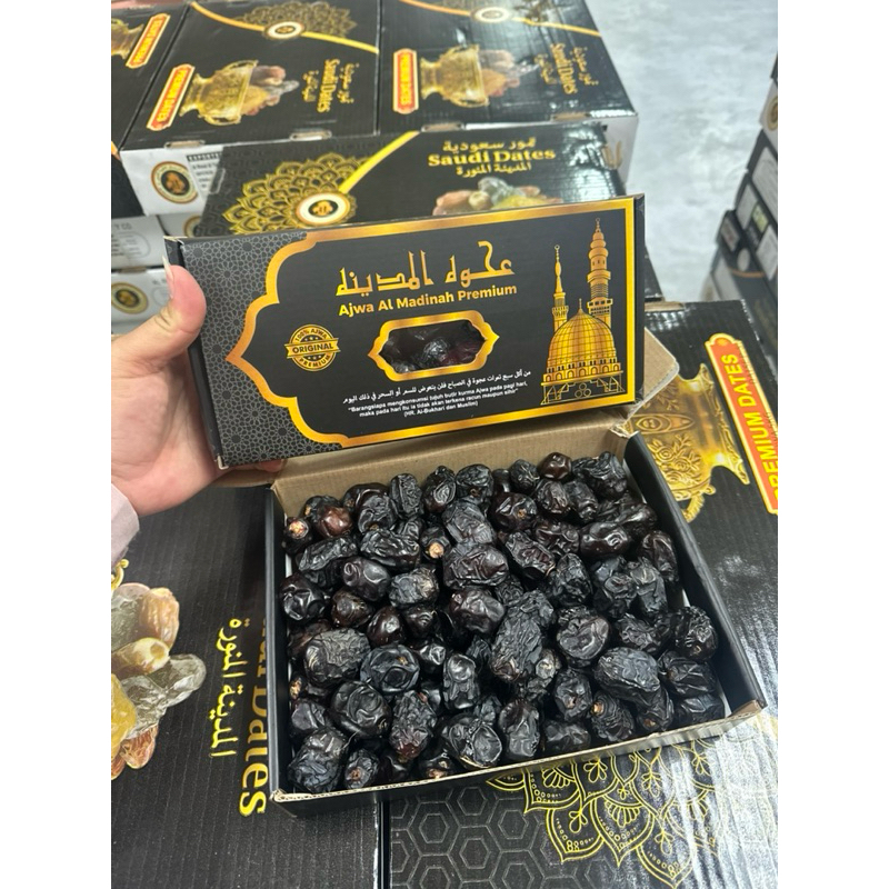 

kurma ajwa madinah 1/2kg premium quality
