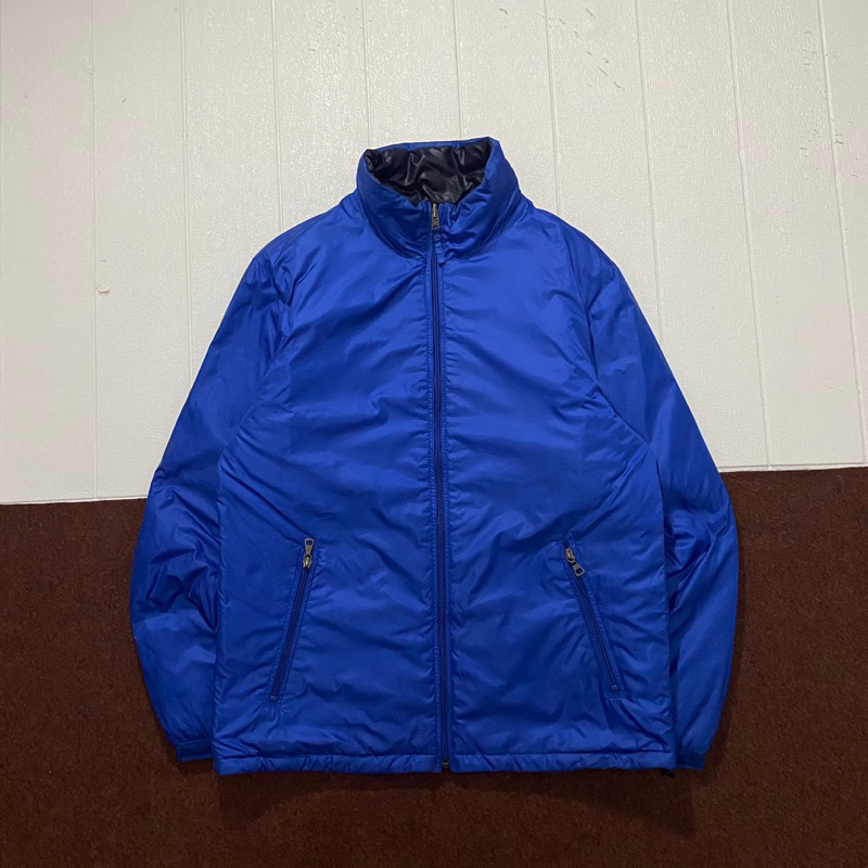 jaket uniqlo fit L ( bolak balik )