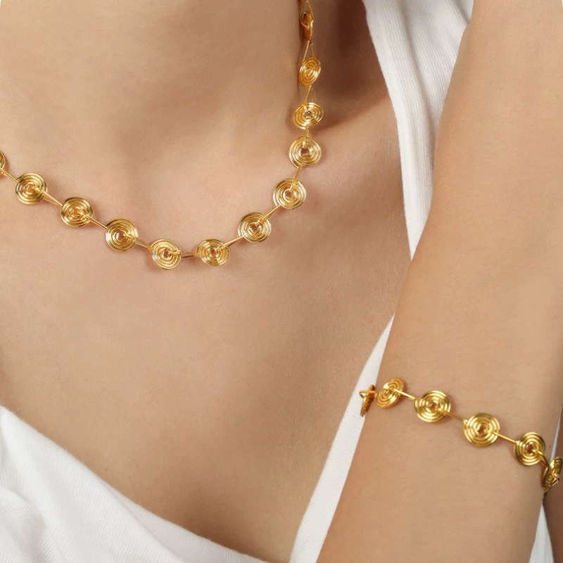 Dragon Lair Jewelry kalung spiral emas