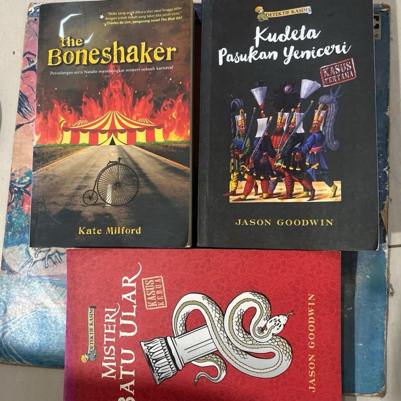 Paket 3 buku novel detektif kasim : the boneshaker, kudeta pasukan yeniceri, misteri batu ular