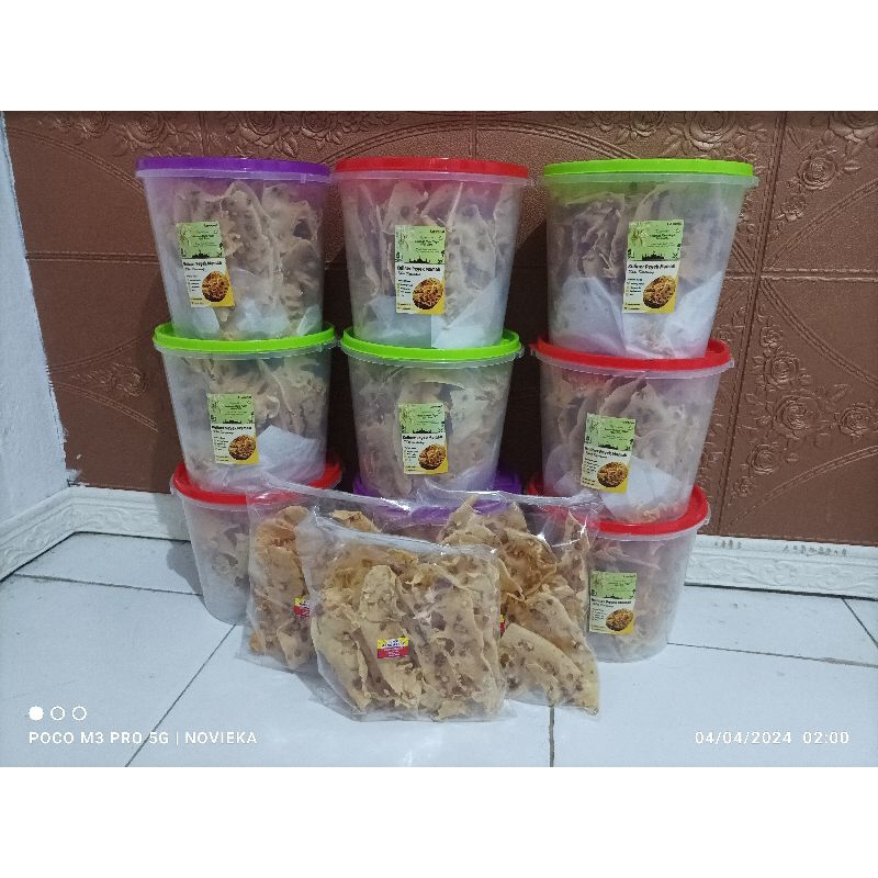 

Peyek Kacang Ijo Toples 5L