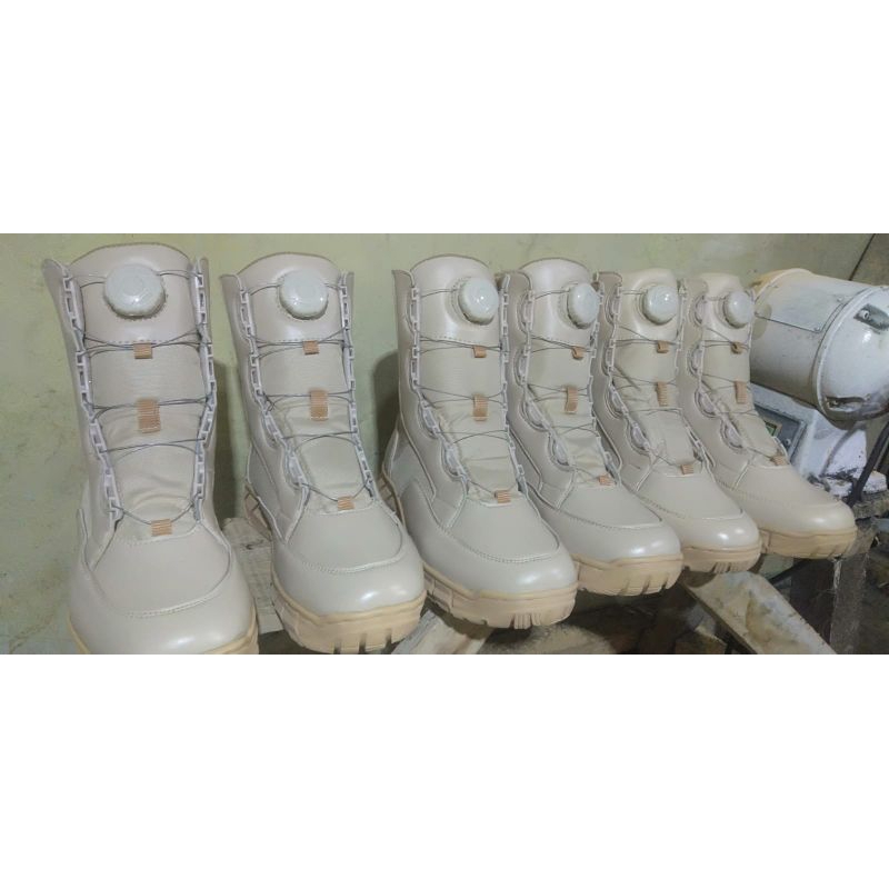 sepatu Kemhan tali putar size dari 35-43