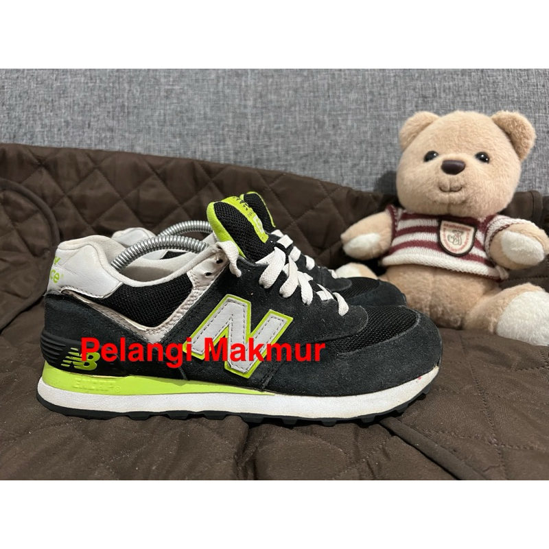 Sepatu NB 574 size 37 second mulus