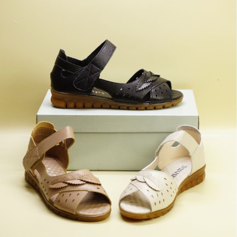 NO BODY Sandal Harian Wanita 8805