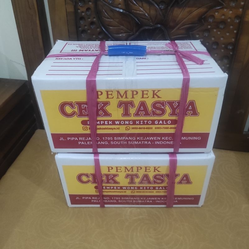 

pempek kapal selam 2 pcs vacum + pempek kecil isi 30 pcs