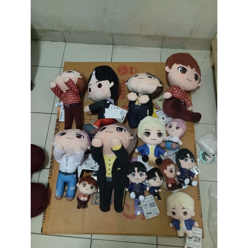 OFFICIAL PLUSH TOY DOLL BAGCHARM TINYTAN BT21 BTS SEOKJIN JIN