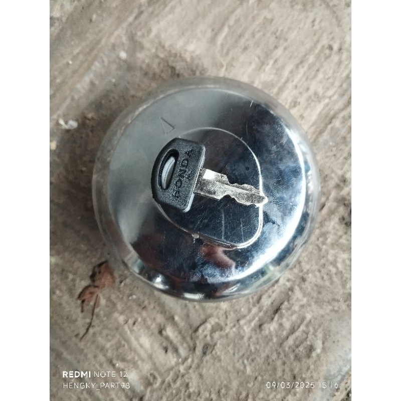 tutup tangki cb150R old, mp primus, mp mono, tiger, verza, cb verza set kunci original copotan motor